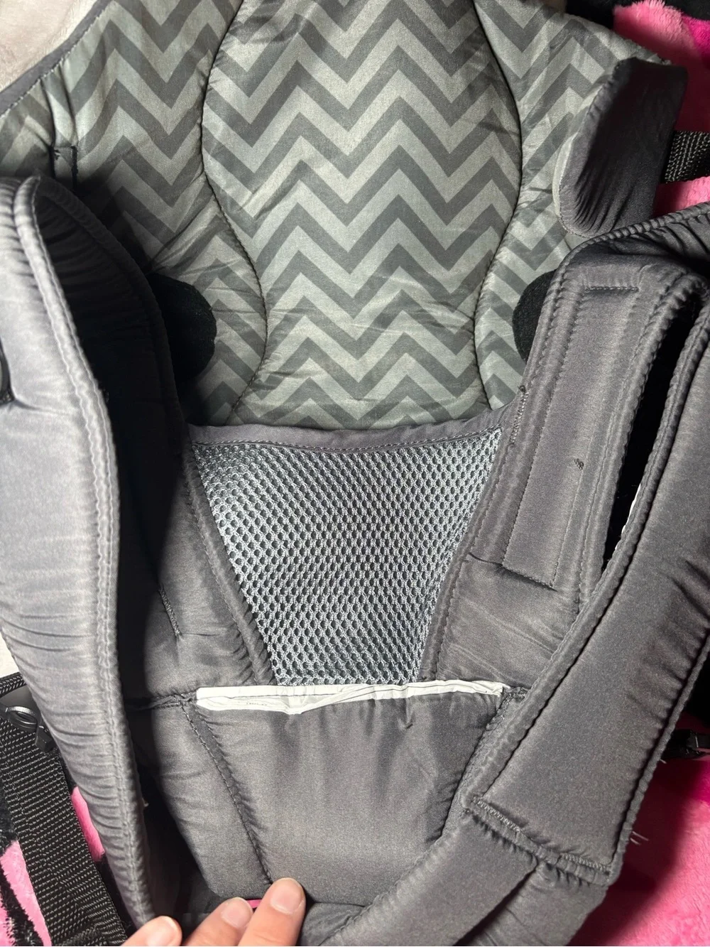 Evenflo Breathable Carrier,
